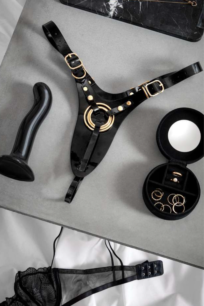 Strap On Me Glossy Black Leatherette Fabulous Harness