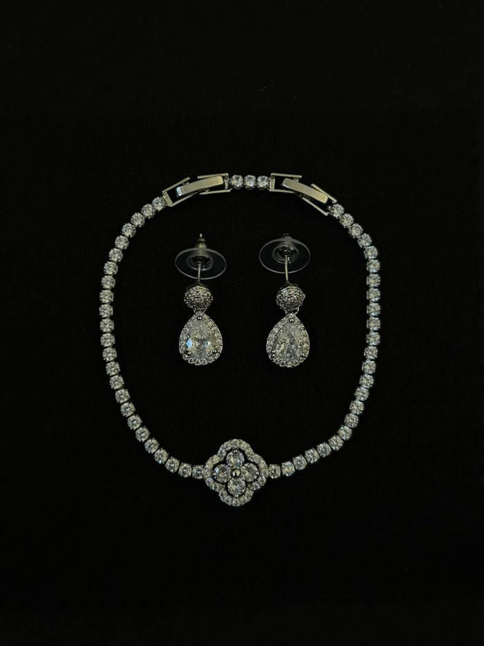 Flexagain’s Univers Diamond Bracelet Set