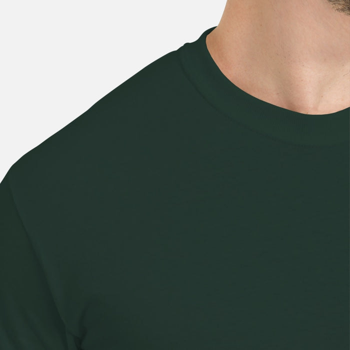 Miniature Schnauzer Through The Snow - Men's T-Shirt