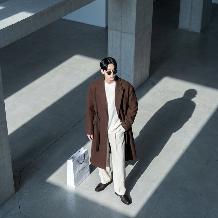 Manteau long minimaliste en laine et polyester, couleur marron ou noire. Vêtement d'hiver K-fashion.