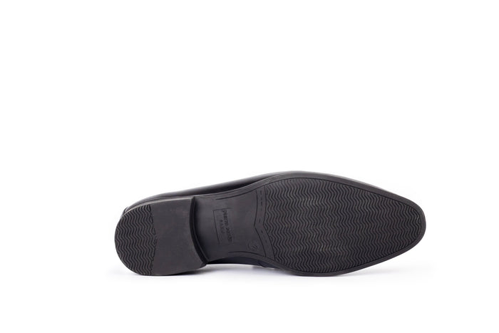 Onyx: Classic Black Slip-on