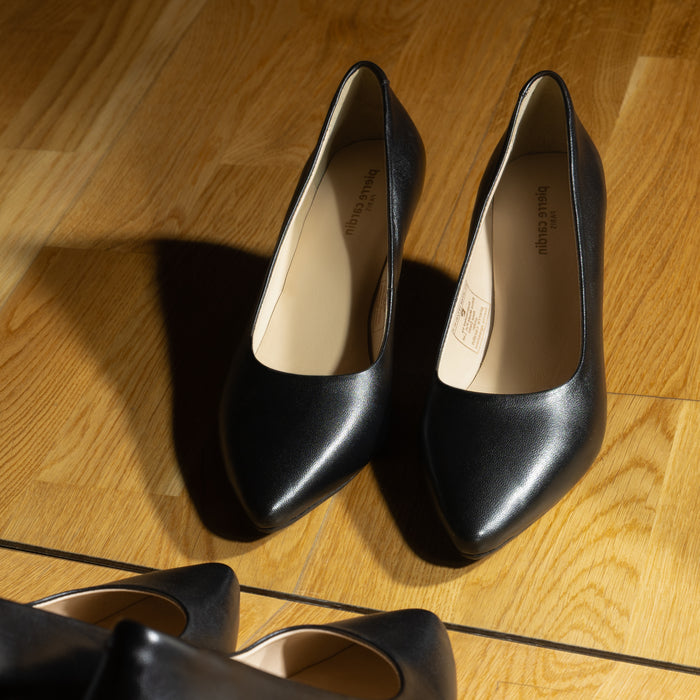 Simone charcoal Soft Leather Pump