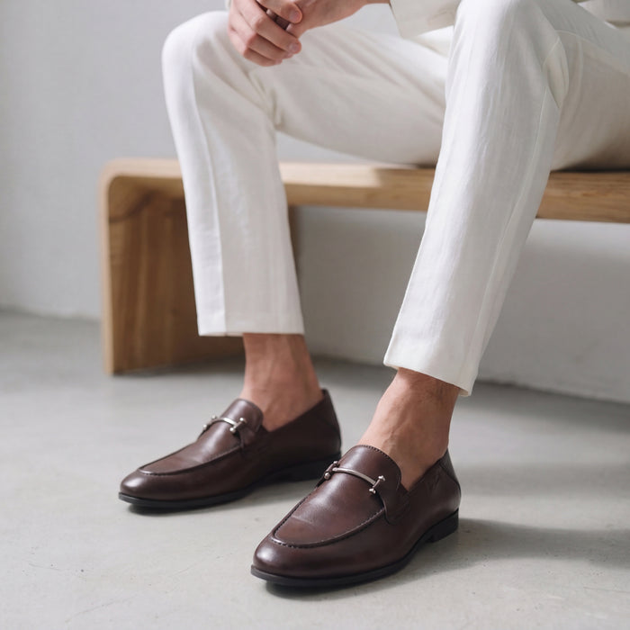 The Traveller: Cafe Loafer