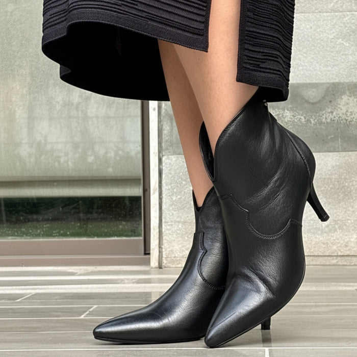 Wilde Black Stilleto Boot